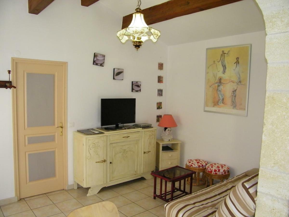 Domaine Du Bois Gite Bleuette Galargues Exteriör bild
